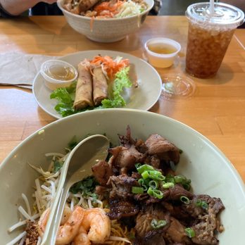 PhoNatic - Round Rock - Looks great - Vietnamese Near Me - Round Rock, Texas