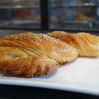 Boulangerie Charli - Bakeries Near Me - Brussels, BRU