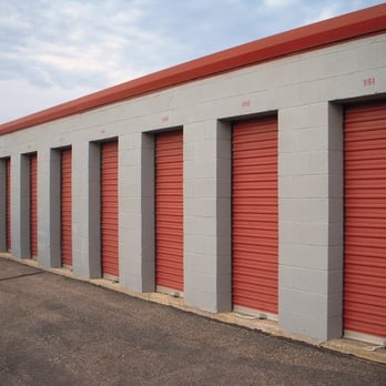 Extra Spaces Storage Center - Drive Up Access To Self Storage - Self Storage Near Me - Broomfield, Colorado