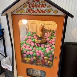 Beaver Supermarket - Vending machine for chicken-egg toy
