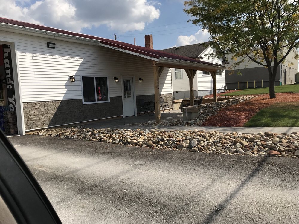 GRAB N GO BEVERAGE DRIVETHRU & PUB 236 N State Rd, Medina, Ohio Beverage Store Yelp