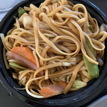 Red Onion - Lo mein - Taiwanese Near Me - Edison, New Jersey