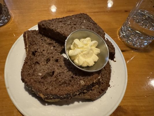 Chez Piggy Restaurant & Bar by null