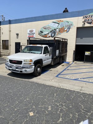 Serrato’s Roof Tear Off Logo