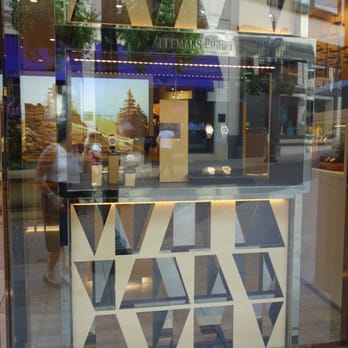 AUDEMARS PIGUET - Watches Near Me - Beverly Hills, California AUDEMARS PIGUET - Watches Near Me - Beverly Hills, California