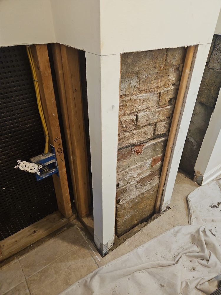 Slide of Bolivar's Remodeling