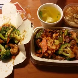 Delivery to hotel. 1 hour wait. Food too sweet. Delivery to hotel. 1 hour wait. Food too sweet.
