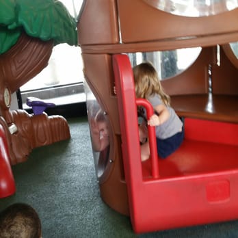 Chick-fil-A - Small kids indoor play area. - Fast Food Near Me - Shreveport, Louisiana Chick-fil-A - Small kids indoor play area. - Fast Food Near Me - Shreveport, Louisiana