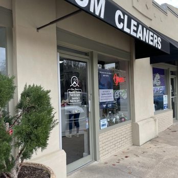 Ray's Custom Cleaners & Laundry - Front Door - Laundry Services Near Me - Fort Worth, Texas