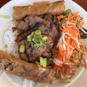 Pho Huong Que - Pork vermicelli bowl - Vietnamese Near Me - Oakland, California Pho Huong Que - Pork vermicelli bowl - Vietnamese Near Me - Oakland, California