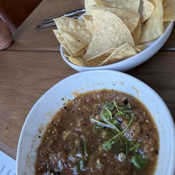 Dos Amantes - Chips and salsa - Seafood Near Me - Los Angeles, California