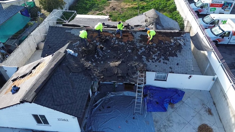 Slide of Mava Roofing