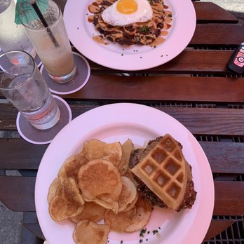 Clover Club - Brunch - Lounges Near Me - Brooklyn, New York Clover Club - Brunch - Lounges Near Me - Brooklyn, New York