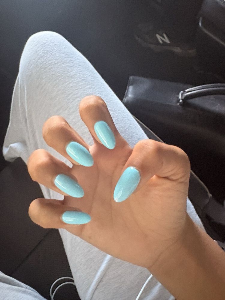 New Garden Nails Logo