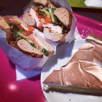 Brook's Café - Chicken bagel and tarte au citron - Sandwiches Near Me - Paris, 75