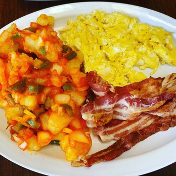 Sabor De Mi Tierra - Desayuno, papas de la casa, baycon y huevos al gusto (pericos,fritos,revueltos ) - Colombian Near Me - Corona, New York Sabor De Mi Tierra - Desayuno, papas de la casa, baycon y huevos al gusto (pericos,fritos,revueltos ) - Colombian Near Me - Corona, New York