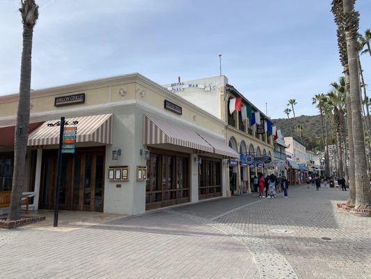 Avalon Grille by null