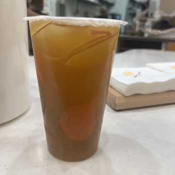 Odd One Out Tea Koreatown - Jade oolong, yuzu, apple juice, shiso, osthmanthus tea with jasmine silk boba - Bubble Tea Near Me - Los Angeles, California