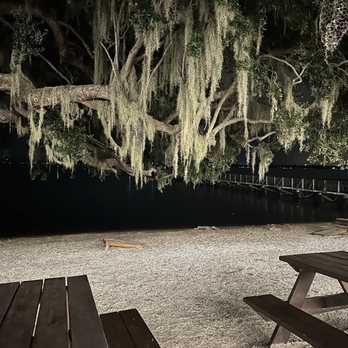 Salt Shack - The lake view - Seafood Near Me - Clermont, Florida