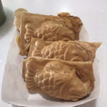 Snowtime - Custard filled mini fish buns - Coffee & Tea Near Me - Chandler, Arizona Snowtime - Custard filled mini fish buns - Coffee & Tea Near Me - Chandler, Arizona