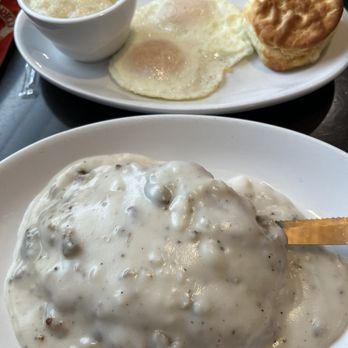 Sunset Grill Clearwater - Country Fried Steak with Sausage Gravy Breakfast - Breakfast & Brunch Near Me - Clearwater, Florida Sunset Grill Clearwater - Country Fried Steak with Sausage Gravy Breakfast - Breakfast & Brunch Near Me - Clearwater, Florida