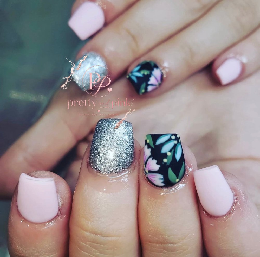 Pretty and Pink Nail Studio Logo
