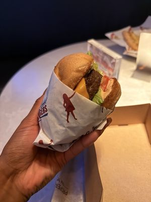 Lola's Burgers by null