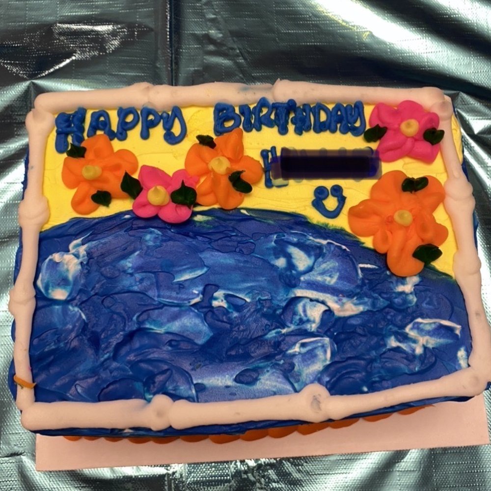 Baskin-Robbins - The cake I received - Ice Cream & Frozen Yogurt Near Me - Honolulu, Hawaii Baskin-Robbins - The cake I received - Ice Cream & Frozen Yogurt Near Me - Honolulu, Hawaii