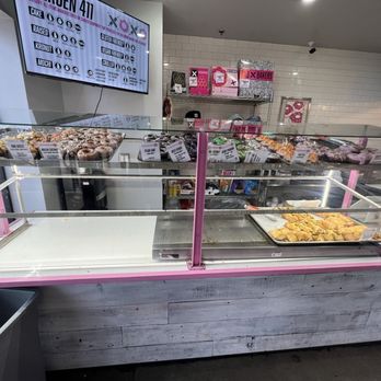 BAD Bakers - Roseville - Donuts - Bakeries Near Me - Roseville, California BAD Bakers - Roseville - Donuts - Bakeries Near Me - Roseville, California