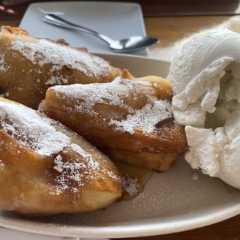 Salty Sow - Banana Foster Bananas Fosters Beignets - American Near Me - Austin, Texas Salty Sow - Banana Foster Bananas Fosters Beignets - American Near Me - Austin, Texas