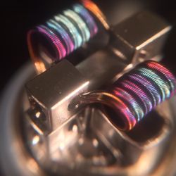 Vapordelphia - Stainless steel 316L Claptons  28x3 36 Sitting in the RDA I picked up a while back at Vapordelphia