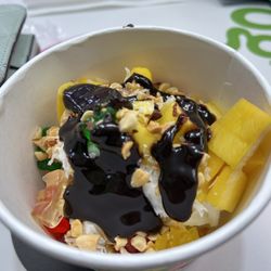 sweetFrog Premium Frozen Yogurt