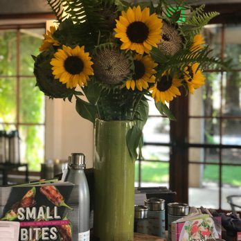 Maison Lodi - Cafes Near Me - Lodi, California Maison Lodi - Cafes Near Me - Lodi, California