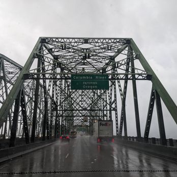 Interstate Bridge - Southbound Interstate Bridge, Portland/Vancouver - Landmarks & Historical Buildings Near Me - Portland, Oregon Interstate Bridge - Southbound Interstate Bridge, Portland/Vancouver - Landmarks & Historical Buildings Near Me - Portland, Oregon