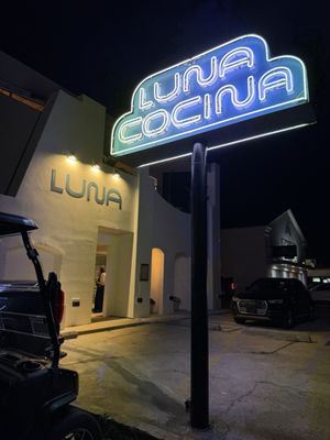 Luna Cocina by null