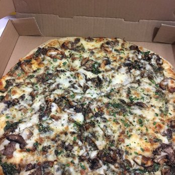 Dimond Slice Pizza - We've gone so many times they recognize us as regulars - Pizza Near Me - Oakland, California Dimond Slice Pizza - We've gone so many times they recognize us as regulars - Pizza Near Me - Oakland, California