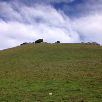 Dublin Hills Regional Park - Looking up to the ridge on the Donlon Loop - Parks Near Me - Dublin, California Dublin Hills Regional Park - Looking up to the ridge on the Donlon Loop - Parks Near Me - Dublin, California