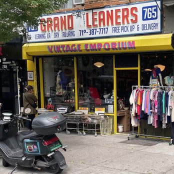 Grand Leaners - Used, Vintage & Consignment Near Me - Brooklyn, New York Grand Leaners - Used, Vintage & Consignment Near Me - Brooklyn, New York