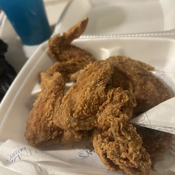 Sundays Eatery - Chicken wings - Soul Food Near Me - Miami Gardens, Florida Sundays Eatery - Chicken wings - Soul Food Near Me - Miami Gardens, Florida