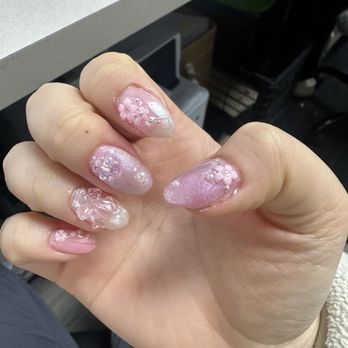 Q Nails - Nail Salons Near Me - Santa Ana, California