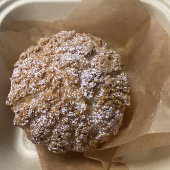 AlimamaTea - Milk & Honey Cream Puff - Desserts Near Me - New York, New York AlimamaTea - Milk & Honey Cream Puff - Desserts Near Me - New York, New York