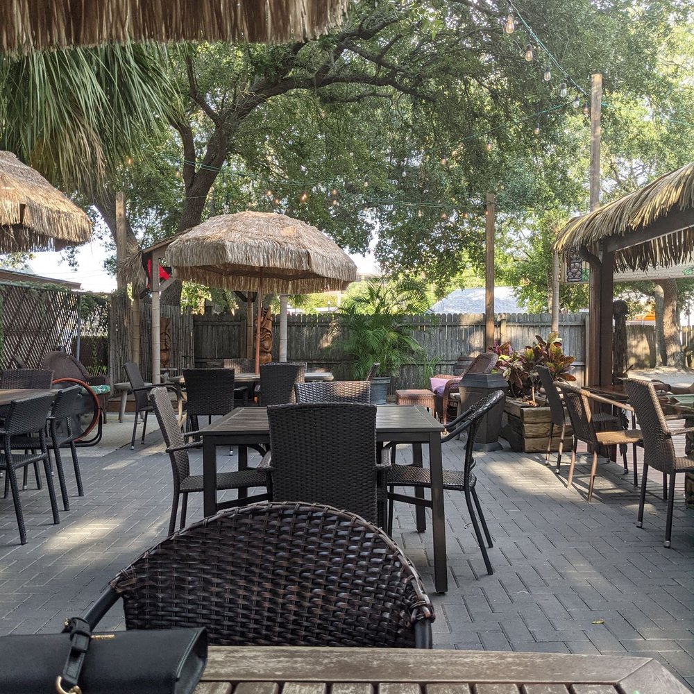 The Honu - Cute patio seating. - Hawaiian Near Me - Dunedin, Florida