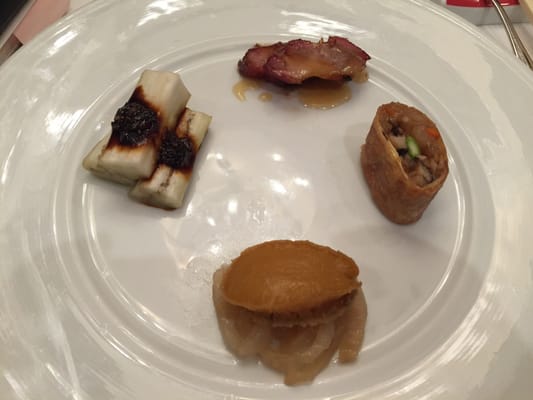 The Chinese Restaurant 凱悅軒 by null