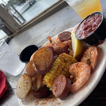 Red's Ice House - Lowcountry Boil - Seafood Near Me - Mount Pleasant, South Carolina Red's Ice House - Lowcountry Boil - Seafood Near Me - Mount Pleasant, South Carolina