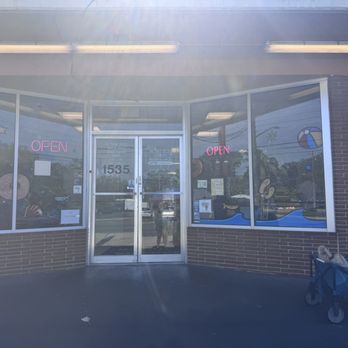 The Donut Shoppe - Front - Donuts Near Me - Jacksonville, Florida The Donut Shoppe - Front - Donuts Near Me - Jacksonville, Florida