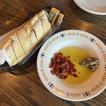 Roman Bistro - Bread and dipping oil - Italian Near Me - Pittsburgh, Pennsylvania Roman Bistro - Bread and dipping oil - Italian Near Me - Pittsburgh, Pennsylvania