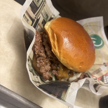 Wahlburgers - Pineapple teriyaki burger - American Near Me - Cabazon, California