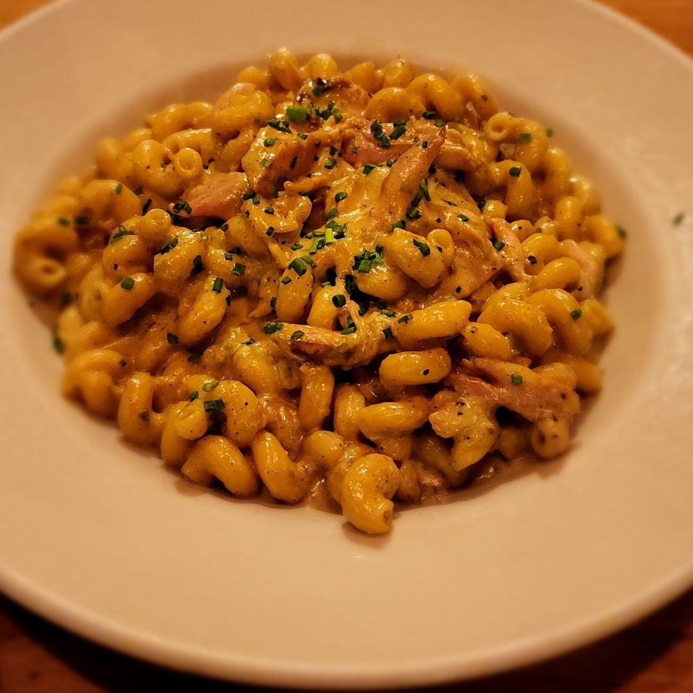 Milton's - Jerk Mac and Cheese with chicken - New American Near Me - Crystal, Minnesota