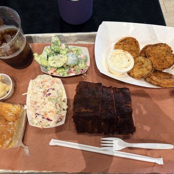 Sugarfire Smoke House - Four bones, broccoli salad, coleslaw, fried green tomatoes, sweet cornbread with honey butter. - Barbeque Near Me - Saint Louis, Missouri Sugarfire Smoke House - Four bones, broccoli salad, coleslaw, fried green tomatoes, sweet cornbread with honey butter. - Barbeque Near Me - Saint Louis, Missouri