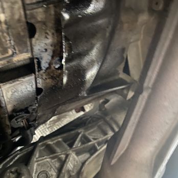 Porsche Tysons Corner - Oil leak, still leaking after they had the car for 3 months. - Car Dealers Near Me - Vienna, Virginia Porsche Tysons Corner - Oil leak, still leaking after they had the car for 3 months. - Car Dealers Near Me - Vienna, Virginia